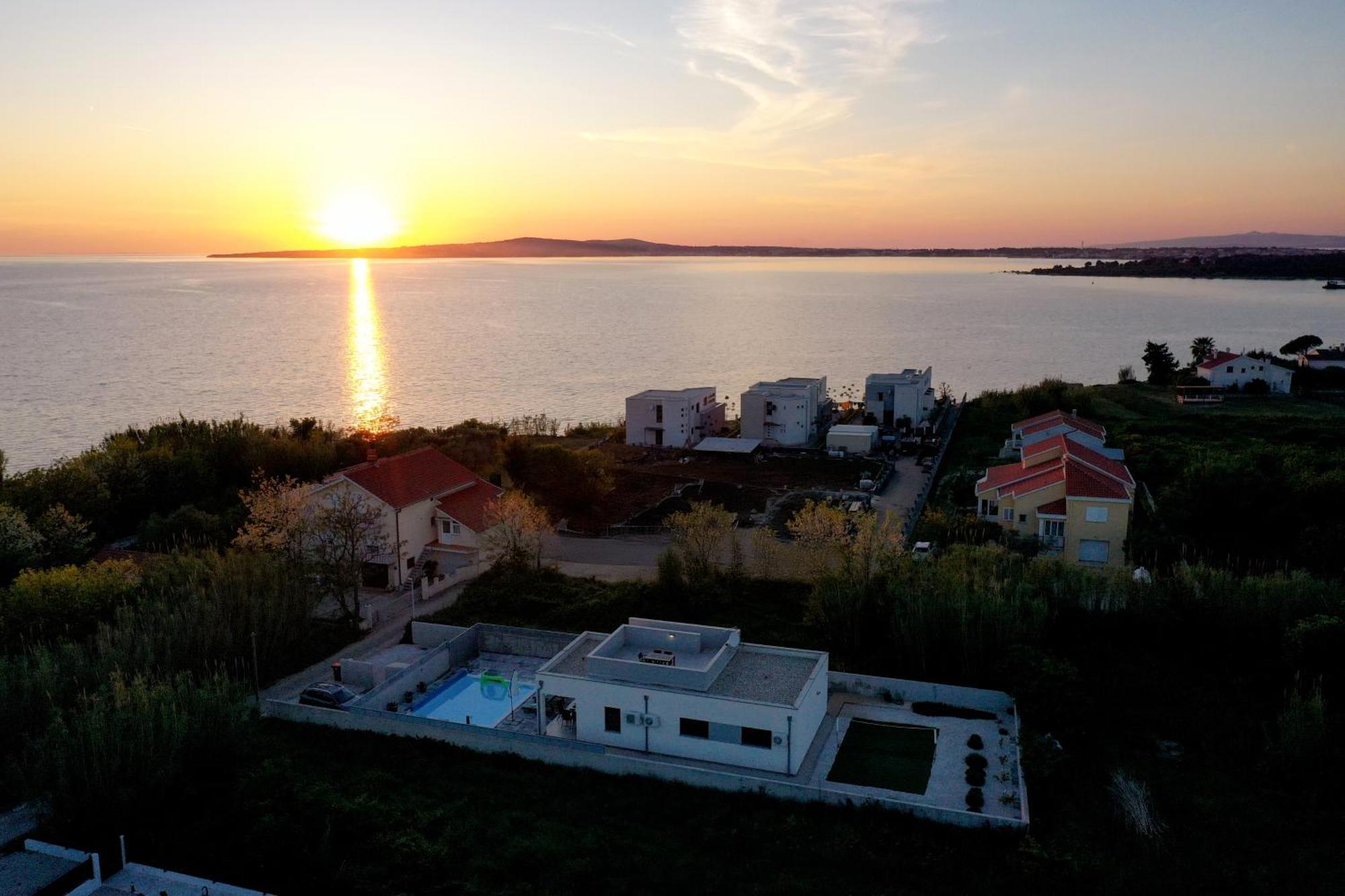 Holiday House Sara With Heated Pool Privlaka  Exterior photo