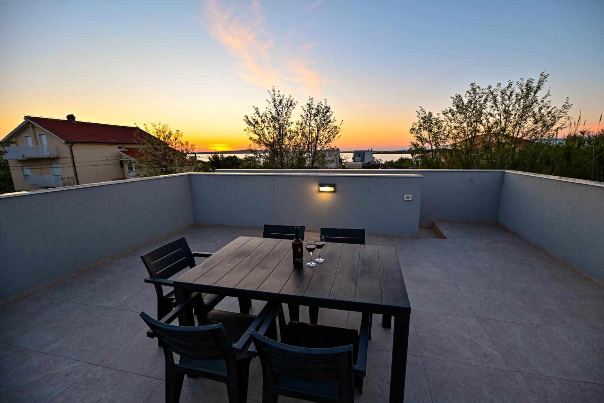 Holiday House Sara With Heated Pool Privlaka  Exterior photo