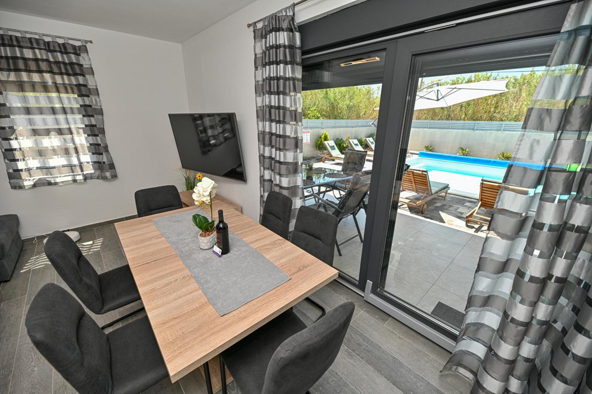 Holiday House Sara With Heated Pool Privlaka  Exterior photo